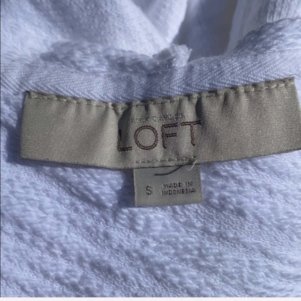 Loft white zip up jacket with a hood, 3/4 sleeves - Picture 6 of 7